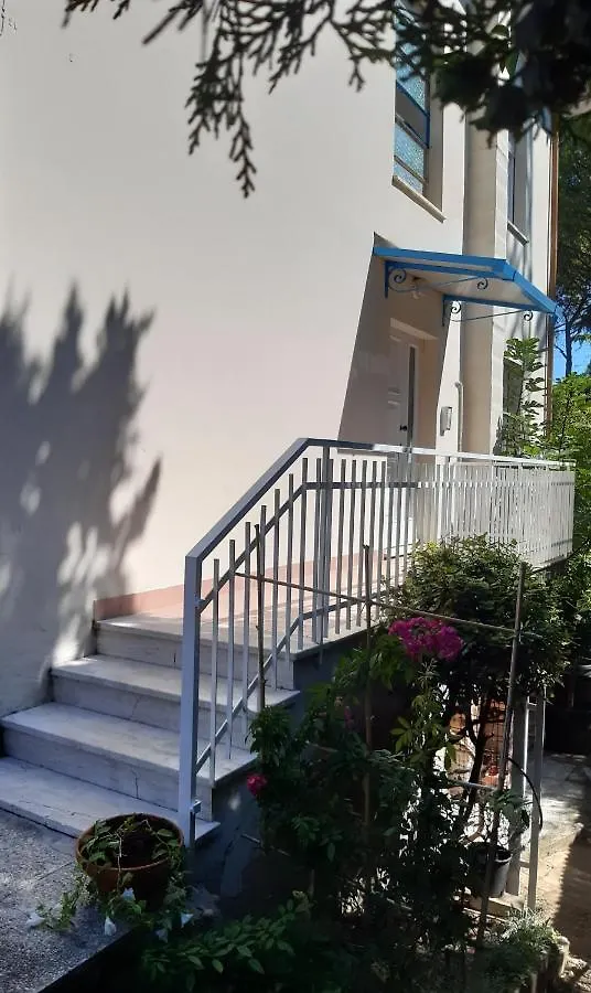 Beeliving Room&Breakfast (Adults Only) Riccione