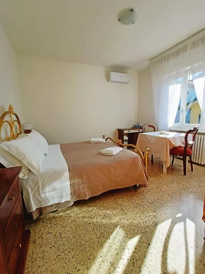 Beeliving Room&Breakfast (Adults Only) Riccione Bed & Breakfast