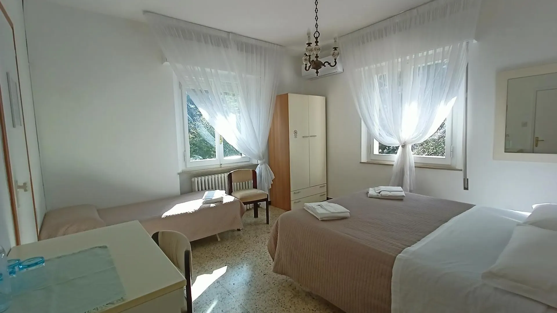 Beeliving Room&Breakfast (Adults Only) Riccione