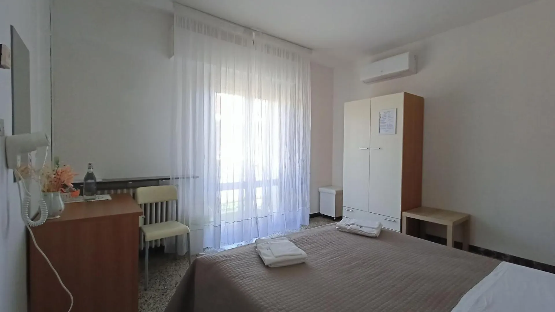 Beeliving Room&Breakfast (Adults Only) Riccione Italia