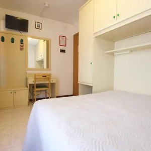 https://residence-madrid-stanza.hotelinveneto.com